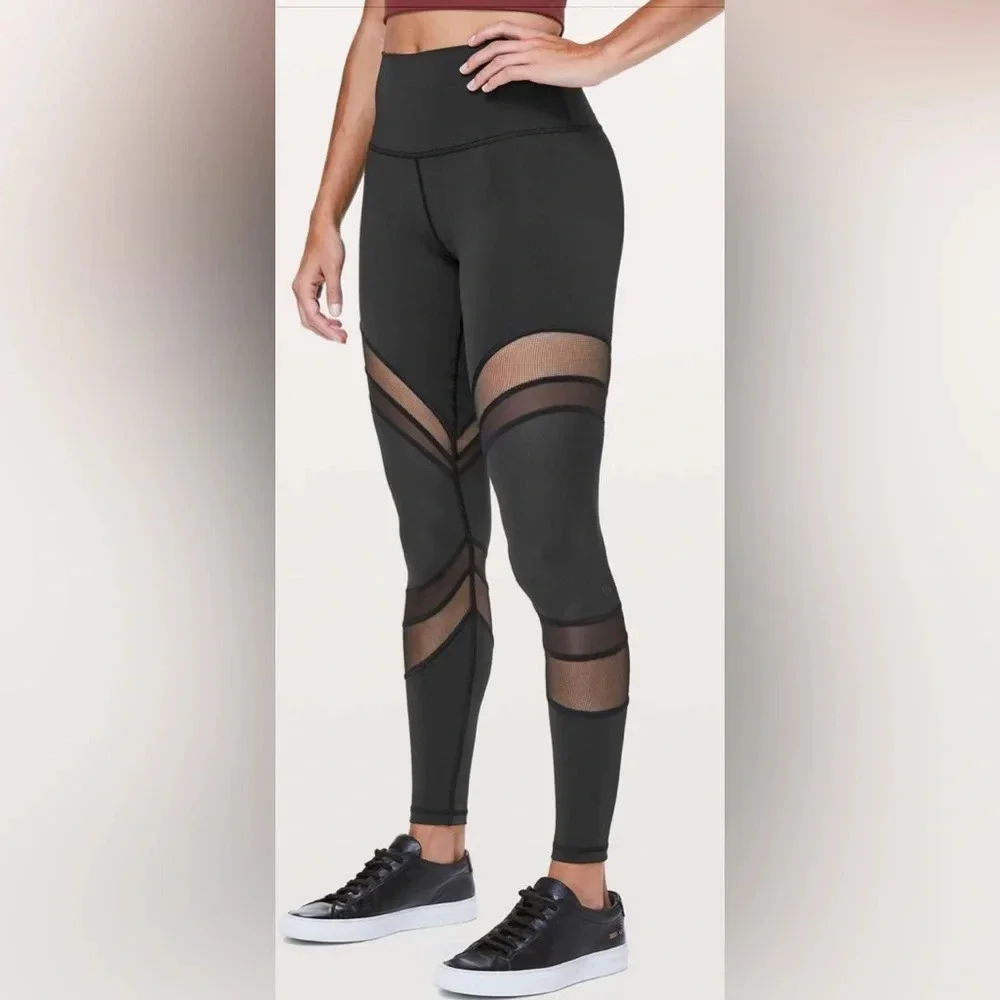 Lululemon Seek The Heat Tight Black Size 4